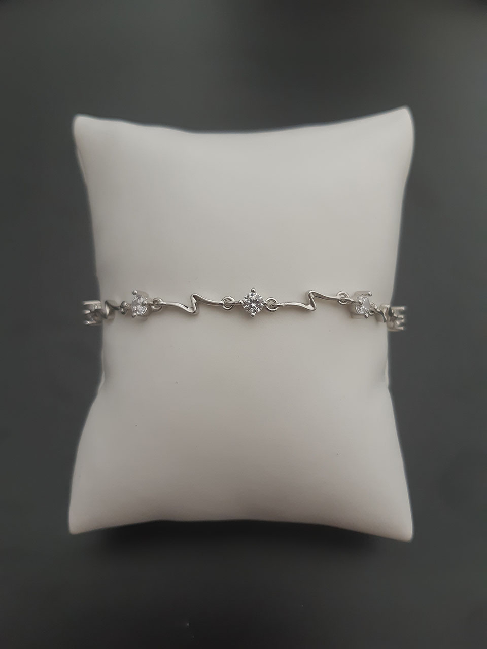 zilveren armband met zirkonia kristallen
