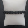 De lavasteen armband met 2 tribal kralen